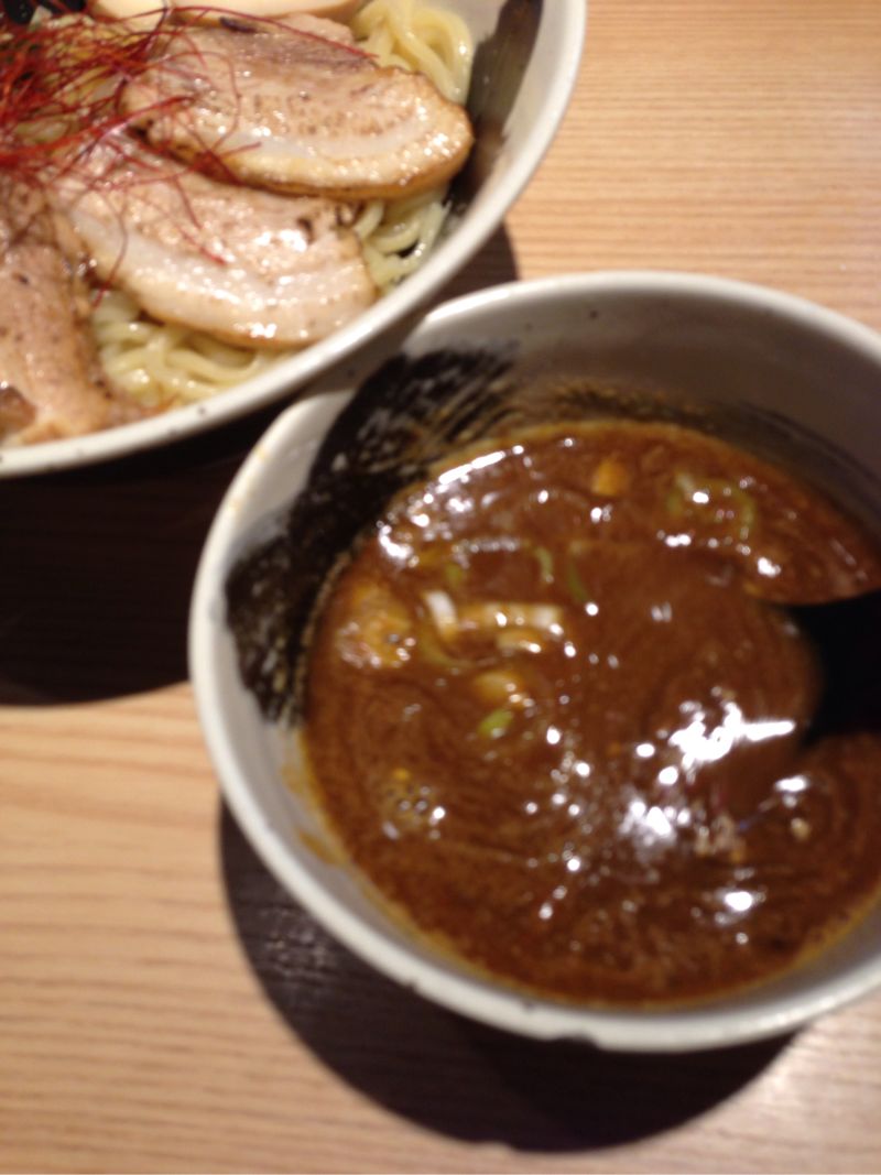 ラーメン 二子玉川の麺屋みちしるべで 山椒and唐辛子系の辛口つけ麺を頂く 明日やります